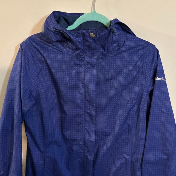 Columbia Blue & Black Print Full Zip Hooded Omnitech Jacket Mid-Length Medium. - Picture 4 of 9
